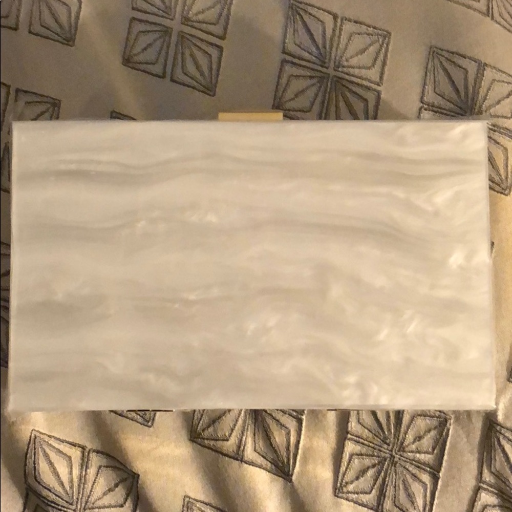 Box clutch